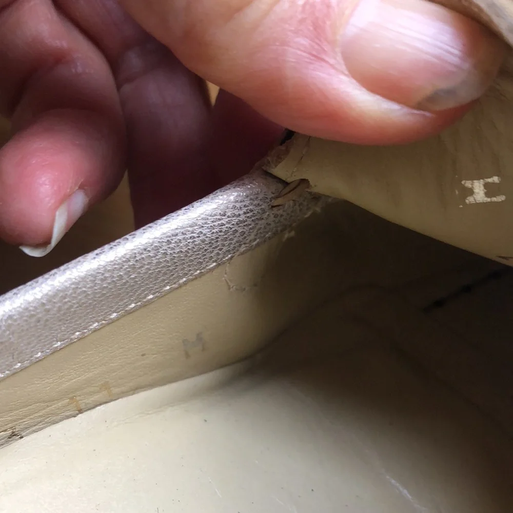 Stuart Weitzman pearl iridescent mule with rhinestones size 10 - Picture 8 of 9